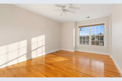 44 Hillwood Place, Yonkers, NY 10710 - Photo 33