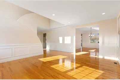 44 Hillwood Place, Yonkers, NY 10710 - Photo 9