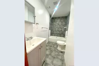 133 Kennedy Avenue, Hempstead, NY 11550 - Photo 9