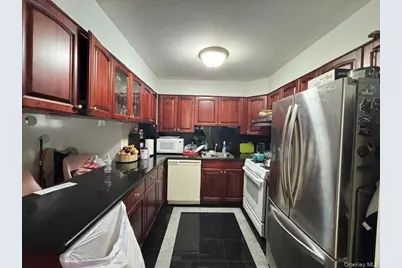 114-67 Taipei Court, College Point, NY 11356 - Photo 5