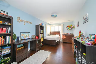 4940 169th Street, Flushing, NY 11365 - Photo 13