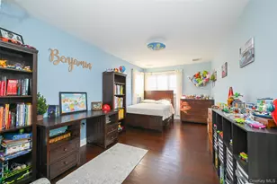 49-40 169th St, Flushing, NY 11365 - Photo 13