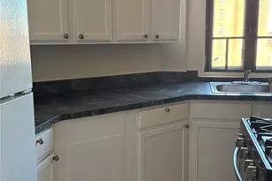 20 Metropolitan Oval, Bronx, NY 10462 - Photo 5