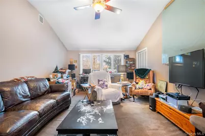 378 Mac Arthur Boulevard, Hauppauge, NY 11788 - Photo 9