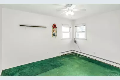 133 Baker Court, Island Park, NY 11558 - Photo 15