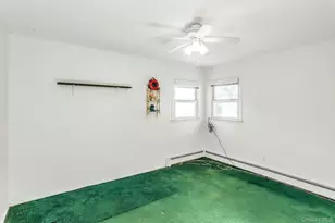 133 Baker Ct, Island Park, NY 11558 - Photo 15