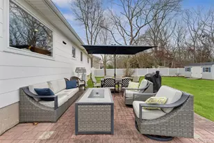 31 Howell Pl, Speonk, NY 11972 - Photo 7