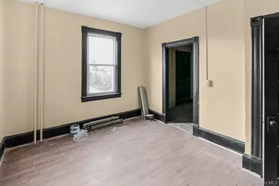 9 Monument Street, Newburgh, NY 12550 - Photo 7