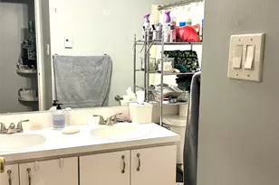 100 Connetquot Ave, East Islip, NY 11580 - Photo 9