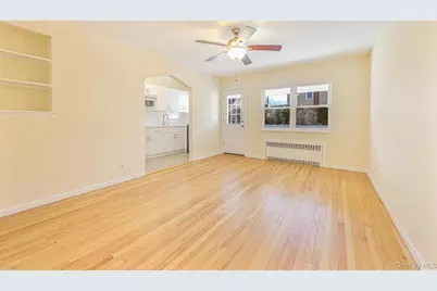 515 S 12th Street, New Hyde Park, NY 11040 - Photo 5