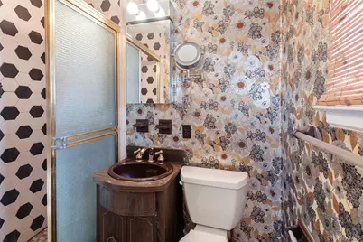 19 Birchwood Park Drive, Syosset, NY 11791 - Photo 19