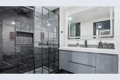 8 Hamilton Place, Lake Grove, NY 11755 - Photo 39