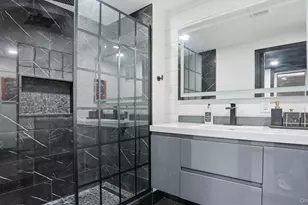 8 Hamilton Pl, Lake Grove, NY 11755 - Photo 39