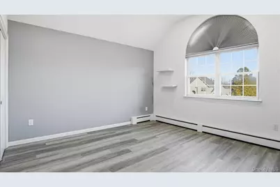 8 Hamilton Place, Lake Grove, NY 11755 - Photo 33