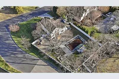 8 Hamilton Place, Lake Grove, NY 11755 - Photo 9