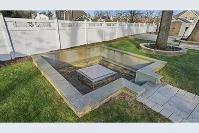 8 Hamilton Place, Lake Grove, NY 11755 - Photo 47