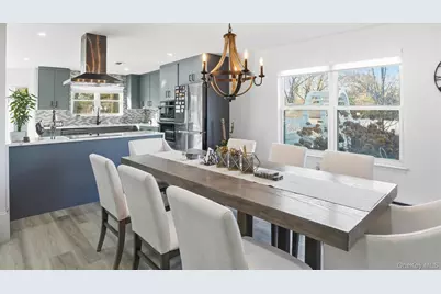 8 Hamilton Place, Lake Grove, NY 11755 - Photo 19