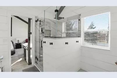 8 Hamilton Place, Lake Grove, NY 11755 - Photo 31