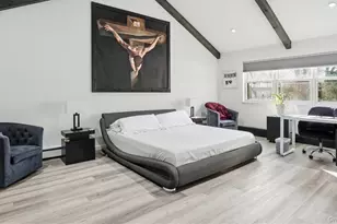 8 Hamilton Pl, Lake Grove, NY 11755 - Photo 25