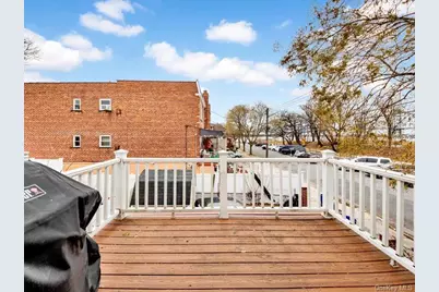 2576 Harding Avenue, Bronx, NY 10465 - Photo 21