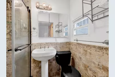 2576 Harding Avenue, Bronx, NY 10465 - Photo 19
