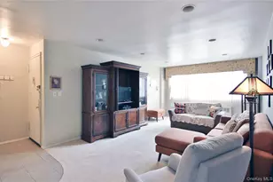 39 Avon Cir, Rye Brook, NY 10573 - Photo 5