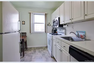 39 Avon Circle #A, Rye Brook, NY 10573 - Photo 9