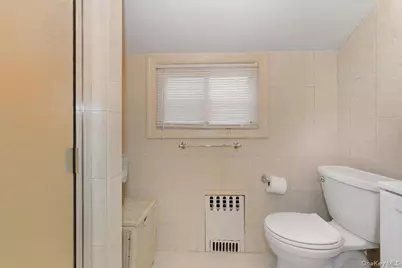 433 Westminster Road, Rockville Centre, NY 11570 - Photo 13