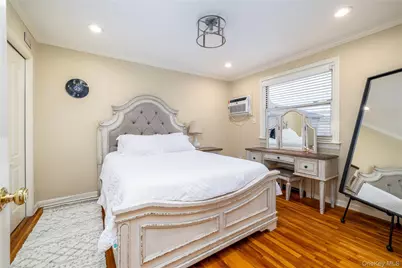 81-41 268 Street #293 B, New Hyde Park, NY 11004 - Photo 15