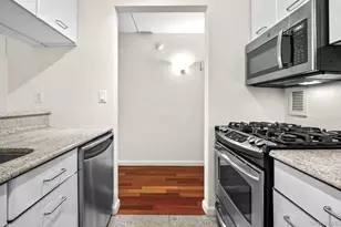 4 Martine Ave, White Plains, NY 10606 - Photo 7