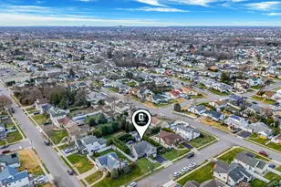 3 Walnut Pl, Massapequa, NY 11758 - Photo 41