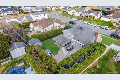 3 Walnut Place, Massapequa, NY 11758 - Photo 39