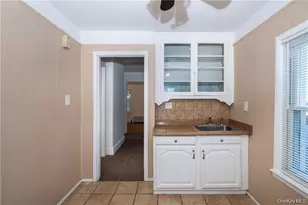 21 Wallace St, Tuckahoe, NY 10707 - Photo 9