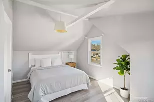 484 18th St, West Babylon, NY 11704 - Photo 17