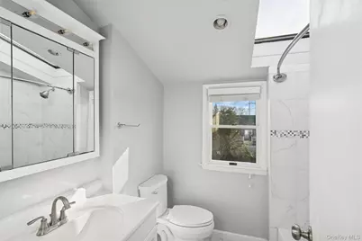 484 18th Street, West Babylon, NY 11704 - Photo 19