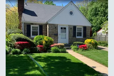 1746 Rockville Drive, Baldwin, NY 11510 - Photo 23