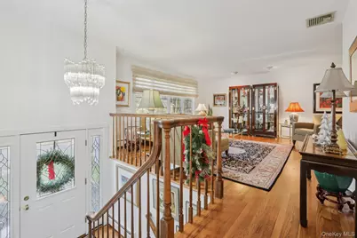 229 Betsy Ross Drive, Orangeburg, NY 10962 - Photo 7