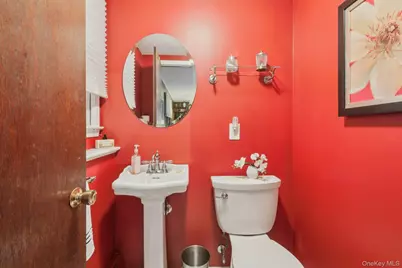 229 Betsy Ross Drive, Orangeburg, NY 10962 - Photo 39