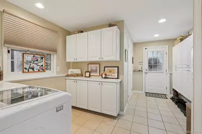 229 Betsy Ross Drive, Orangeburg, NY 10962 - Photo 41