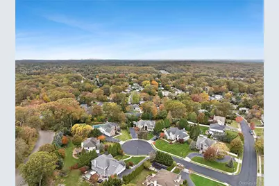 5 Schoolhouse Court, Oyster Bay, NY 11771 - Photo 33