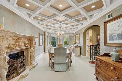 5 Schoolhouse Court, Oyster Bay, NY 11771 - Photo 5