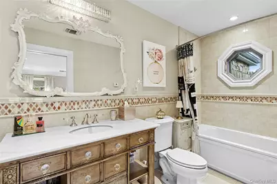 5 Schoolhouse Court, Oyster Bay, NY 11771 - Photo 17