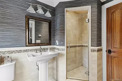 5 Schoolhouse Court, Oyster Bay, NY 11771 - Photo 19