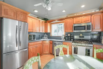 7 Russ Place, Wappingers Falls, NY 12590 - Photo 13