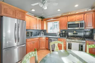 7 Russ Pl, Wappingers Falls, NY 12590 - Photo 13