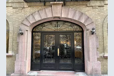 225 Bennett Avenue #2R, New York, NY 10040 - Photo 5