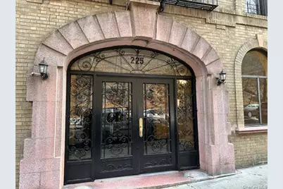 225 Bennett Avenue #2R, New York, NY 10040 - Photo 3