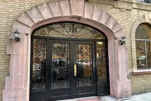 225 Bennett Ave, New York, NY 10040 - Photo 3