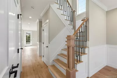 3380 Woodward Avenue, Wantagh, NY 11793 - Photo 9
