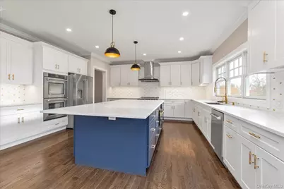 34 Calumet Drive, Dix Hills, NY 11746 - Photo 19